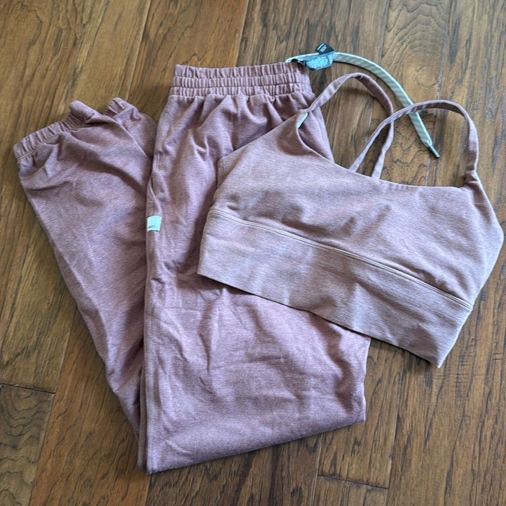 Vuori Boyfriend Joggers and long line elevation bra